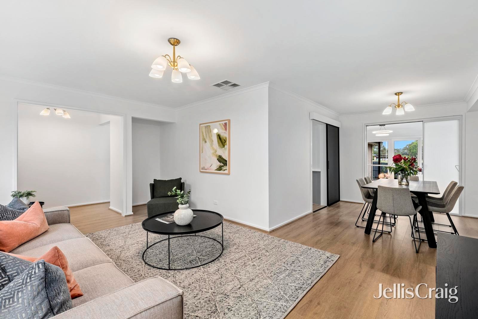 29 Lomond Drive, Glen&nbsp;Waverley image 4