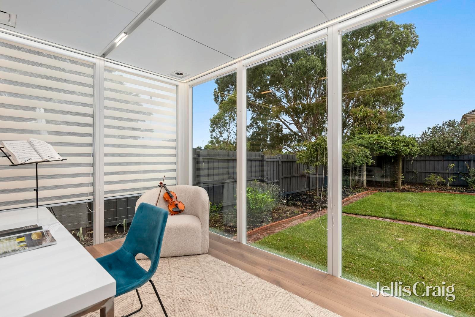 29 Lomond Drive, Glen&nbsp;Waverley image 15