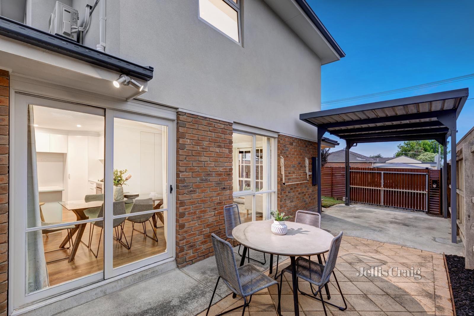 2/9 London Street, Bentleigh image 6