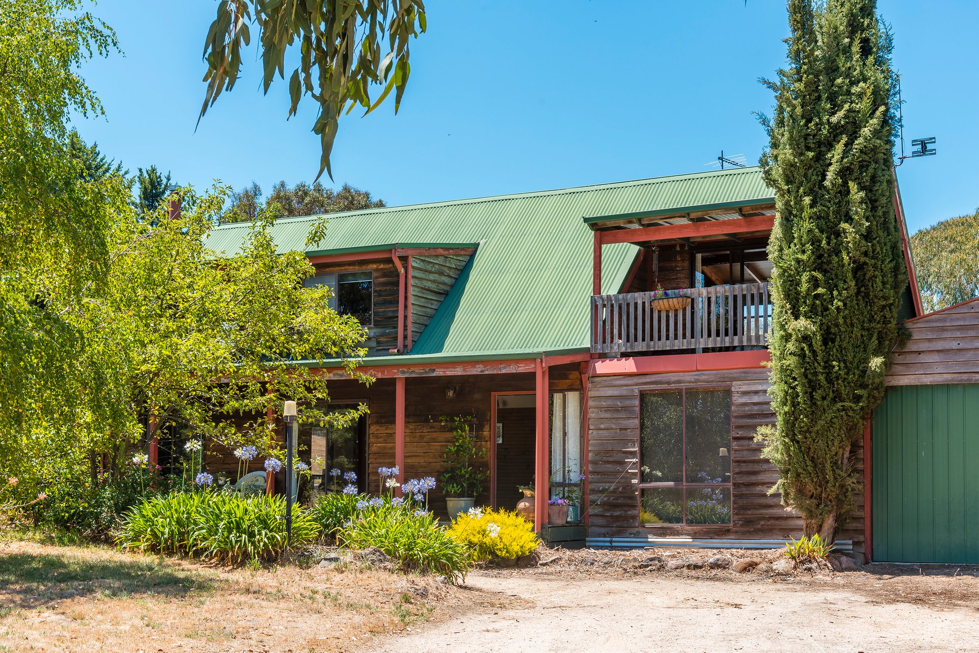Property Gallery Thumbnail 13