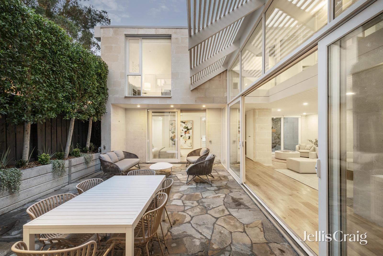 29 Macfarlan Street, South Yarra image 8