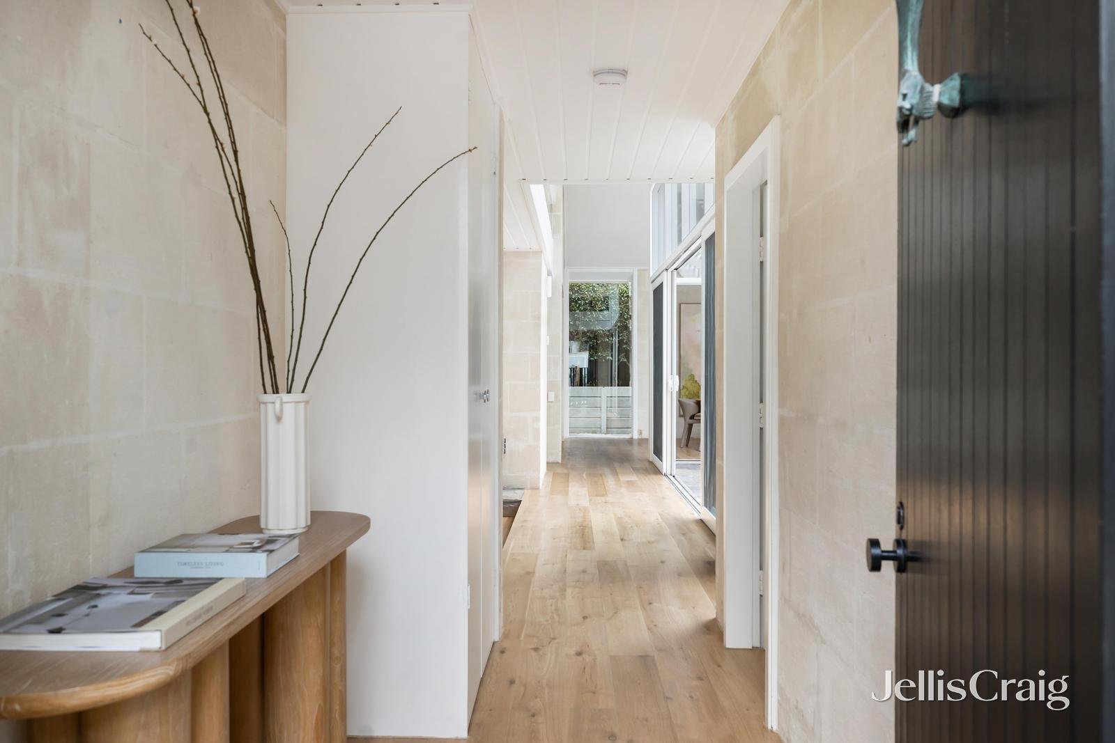 29 Macfarlan Street, South Yarra image 10