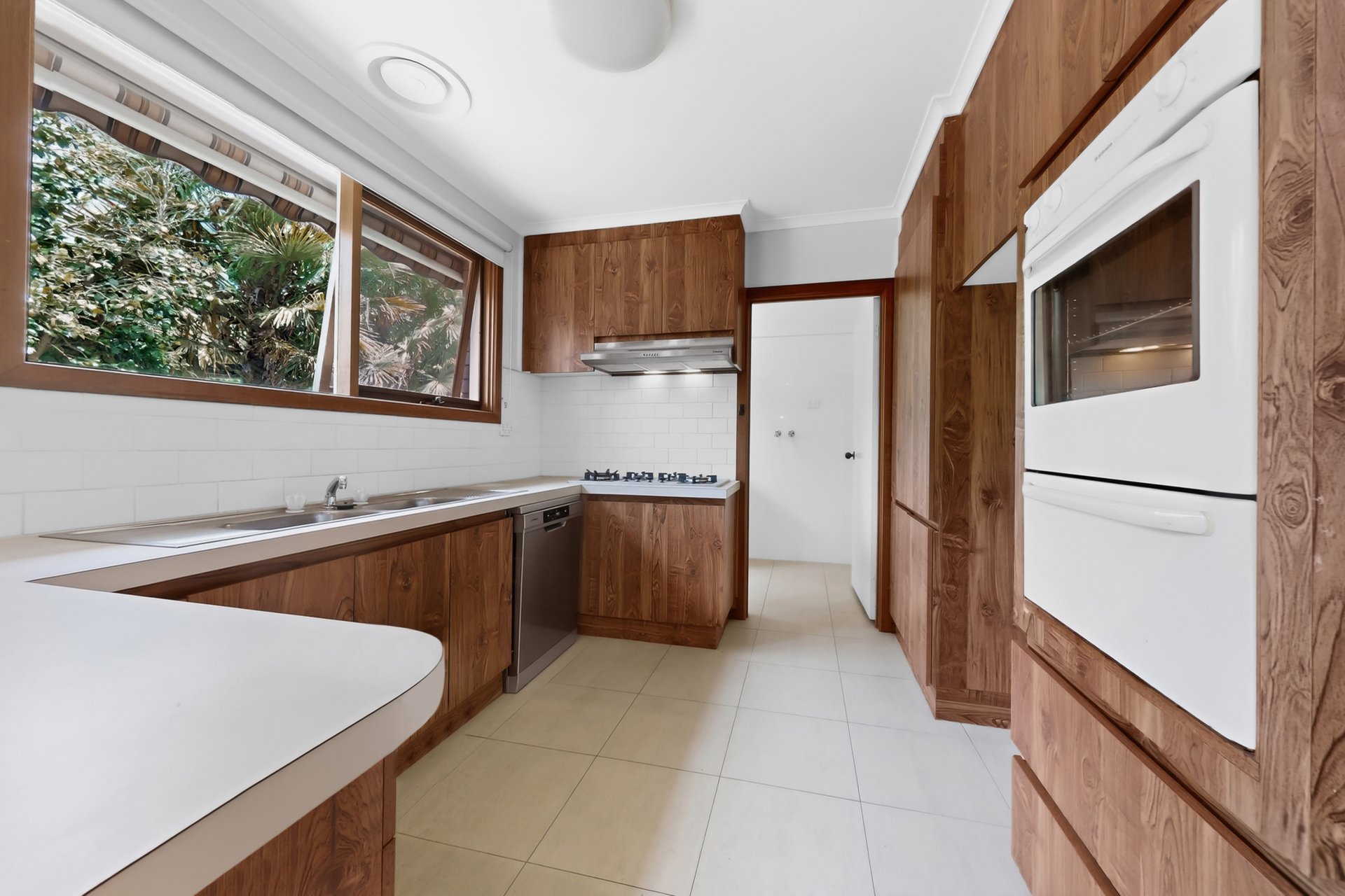 2/9 Malvern Road, Mont&nbsp;Albert image 5