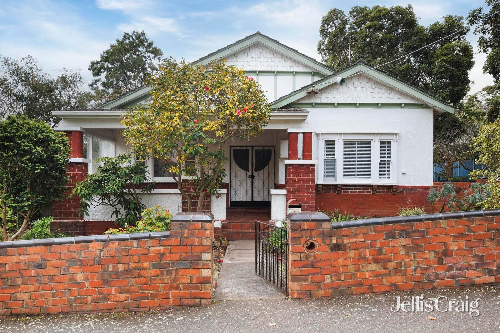 29 Middle Road, Camberwell image 1