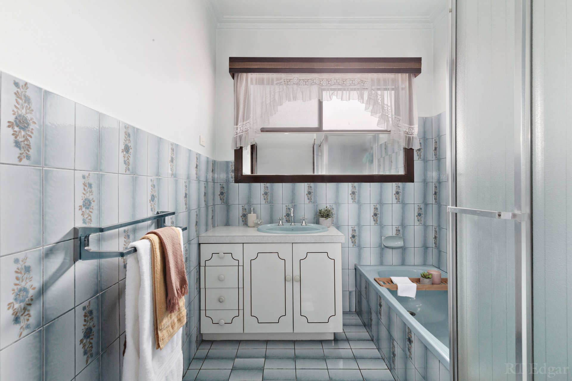Property Gallery Thumbnail 8