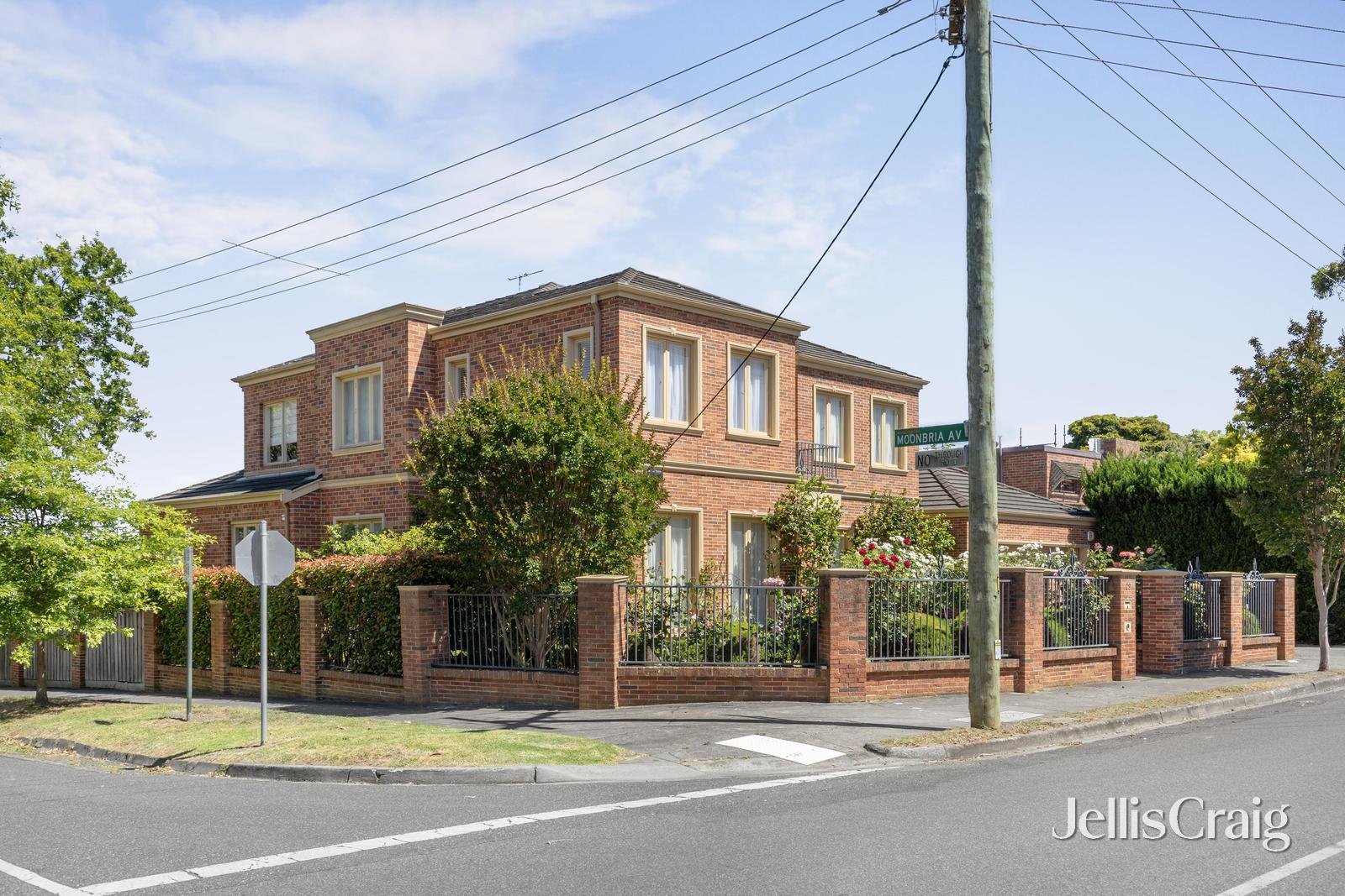 29 Mont Victor Road, Kew image 2