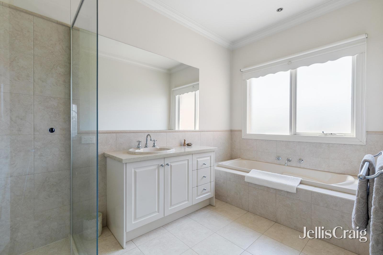 29 Mont Victor Road, Kew image 11