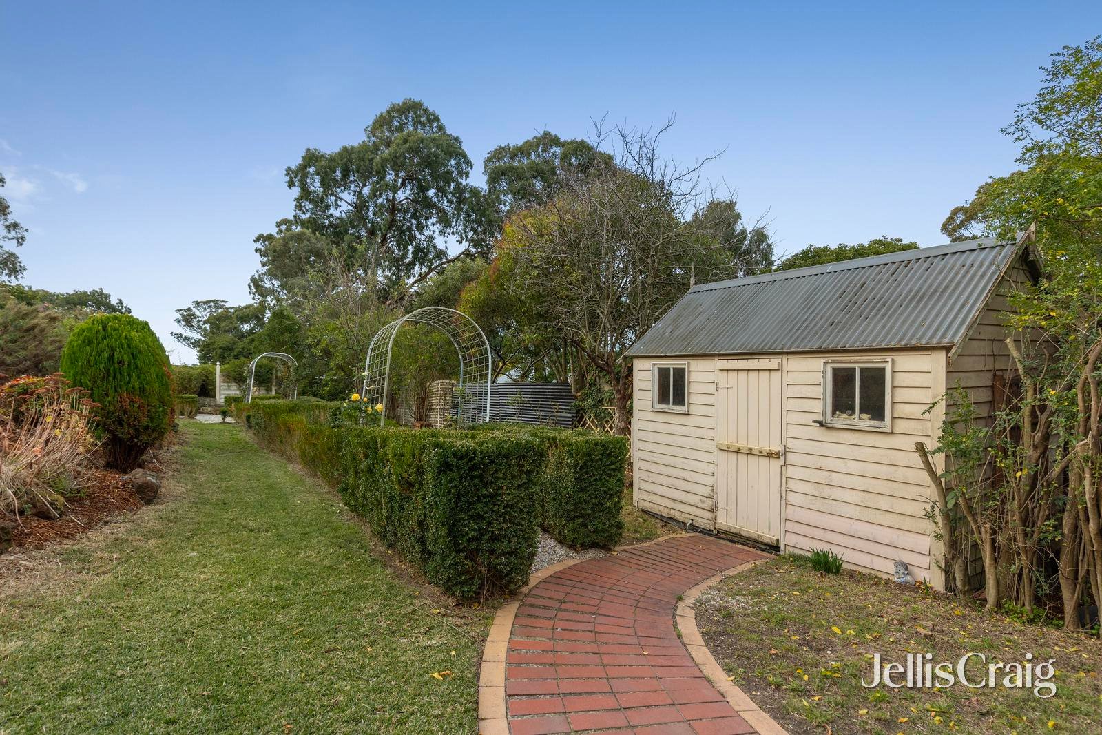 29 Moore Avenue, Croydon image 19