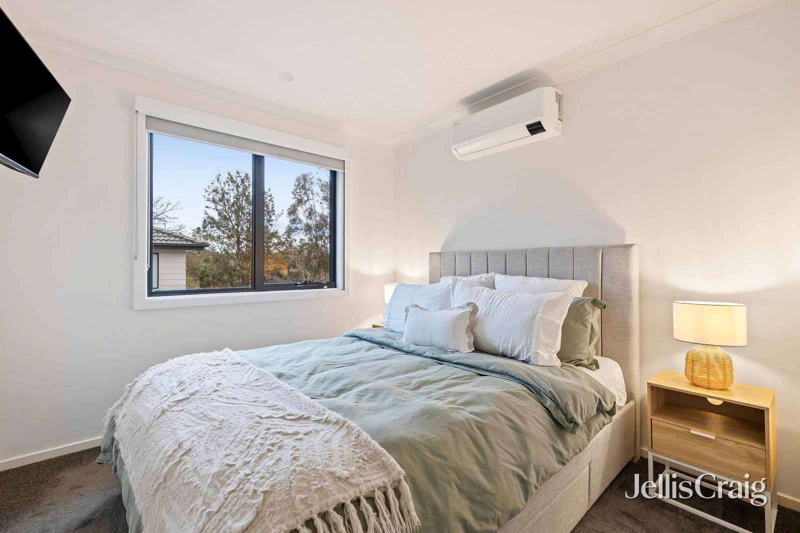 2/9 Newman Road, Croydon image 8