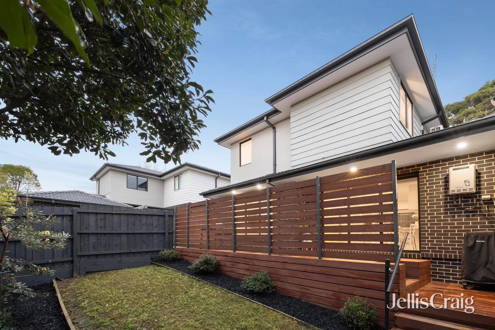 2/9 Newman Road, Croydon image 10