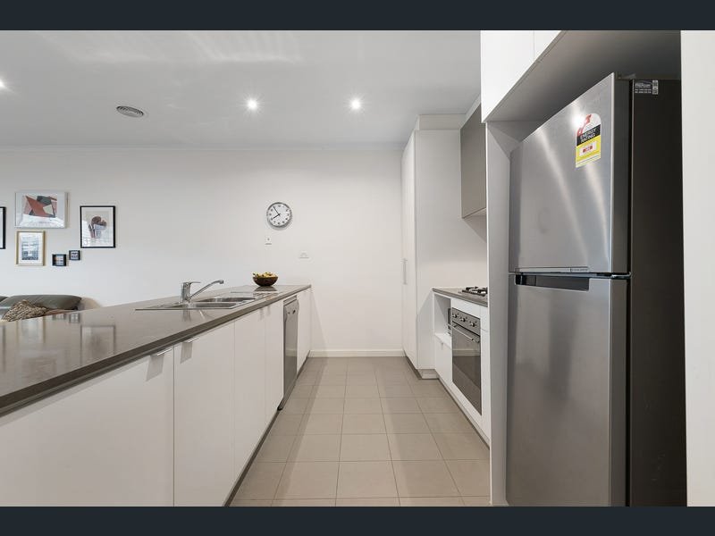 29 Newport Drive, Mulgrave image 5