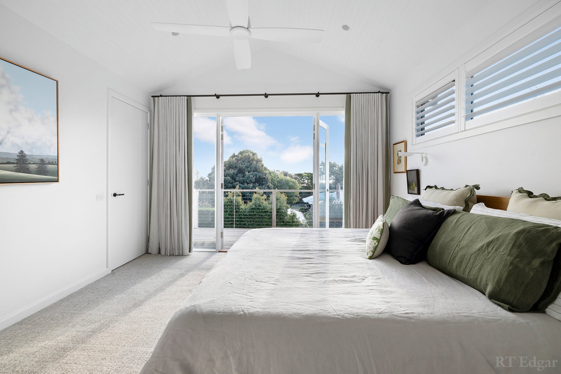Property Gallery Thumbnail 9