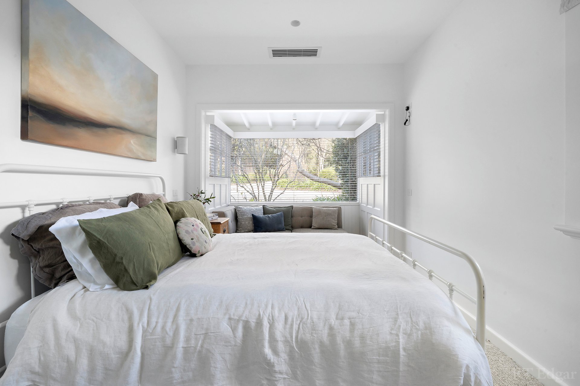 Property Gallery Thumbnail 12