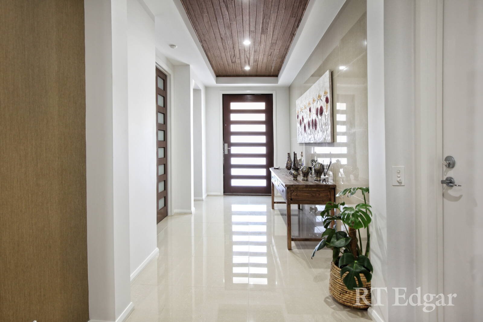 Property Gallery Thumbnail 5