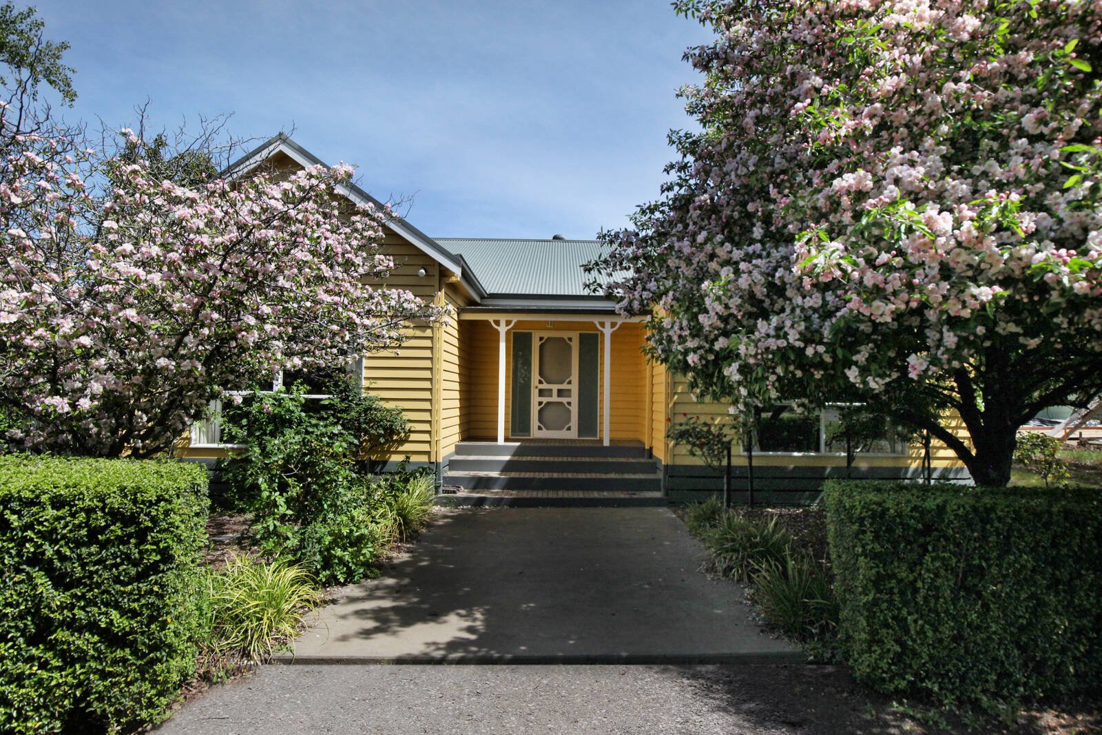 Property Gallery - Main Image