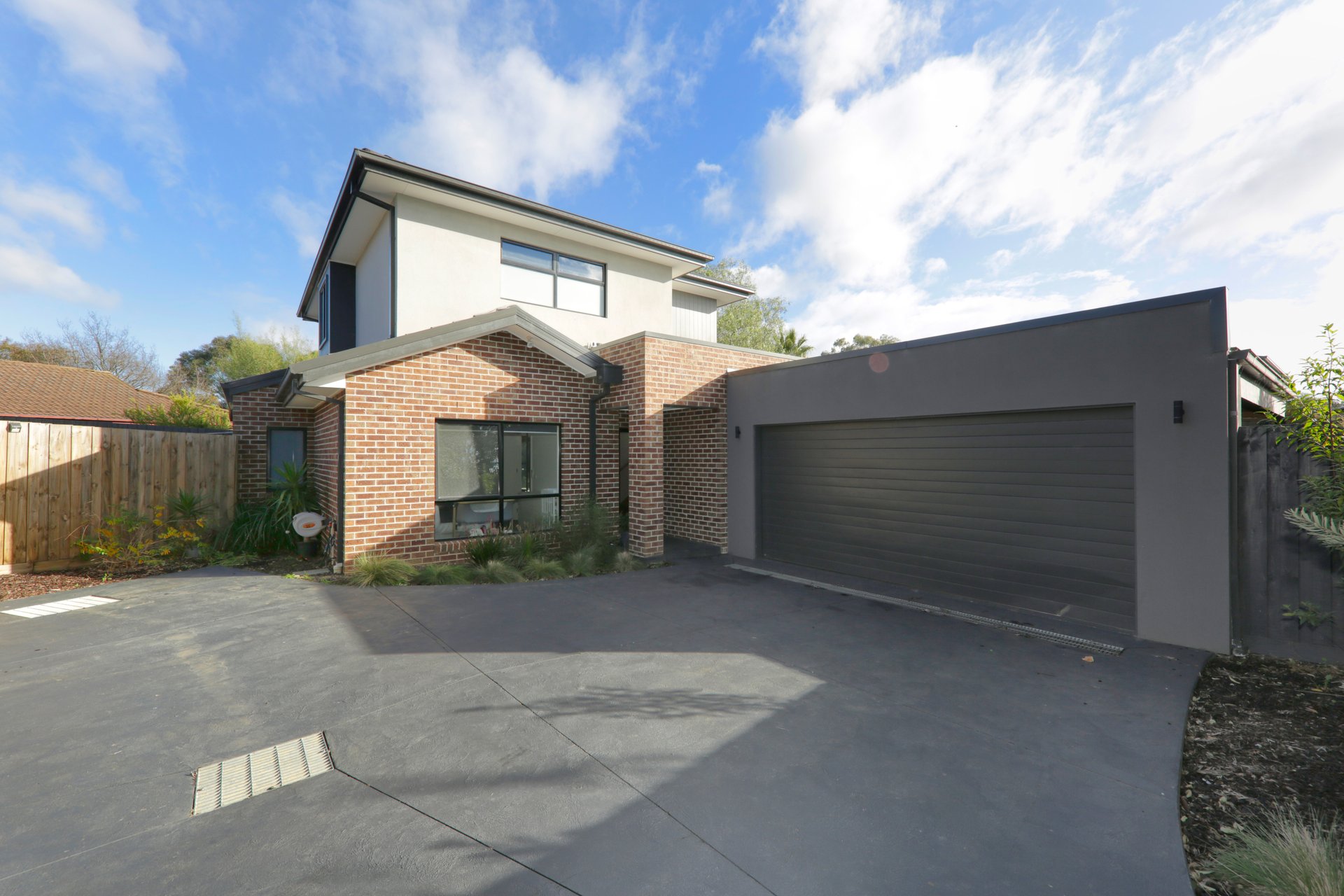 2/9 Paulette Court, Scoresby image 1