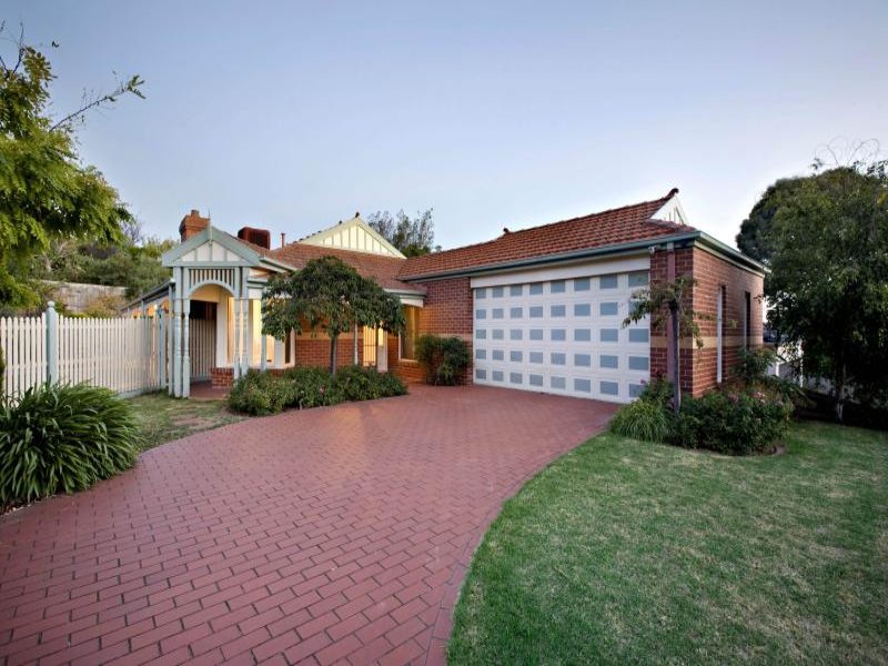 29 Pembroke Street, Surrey Hills image 2