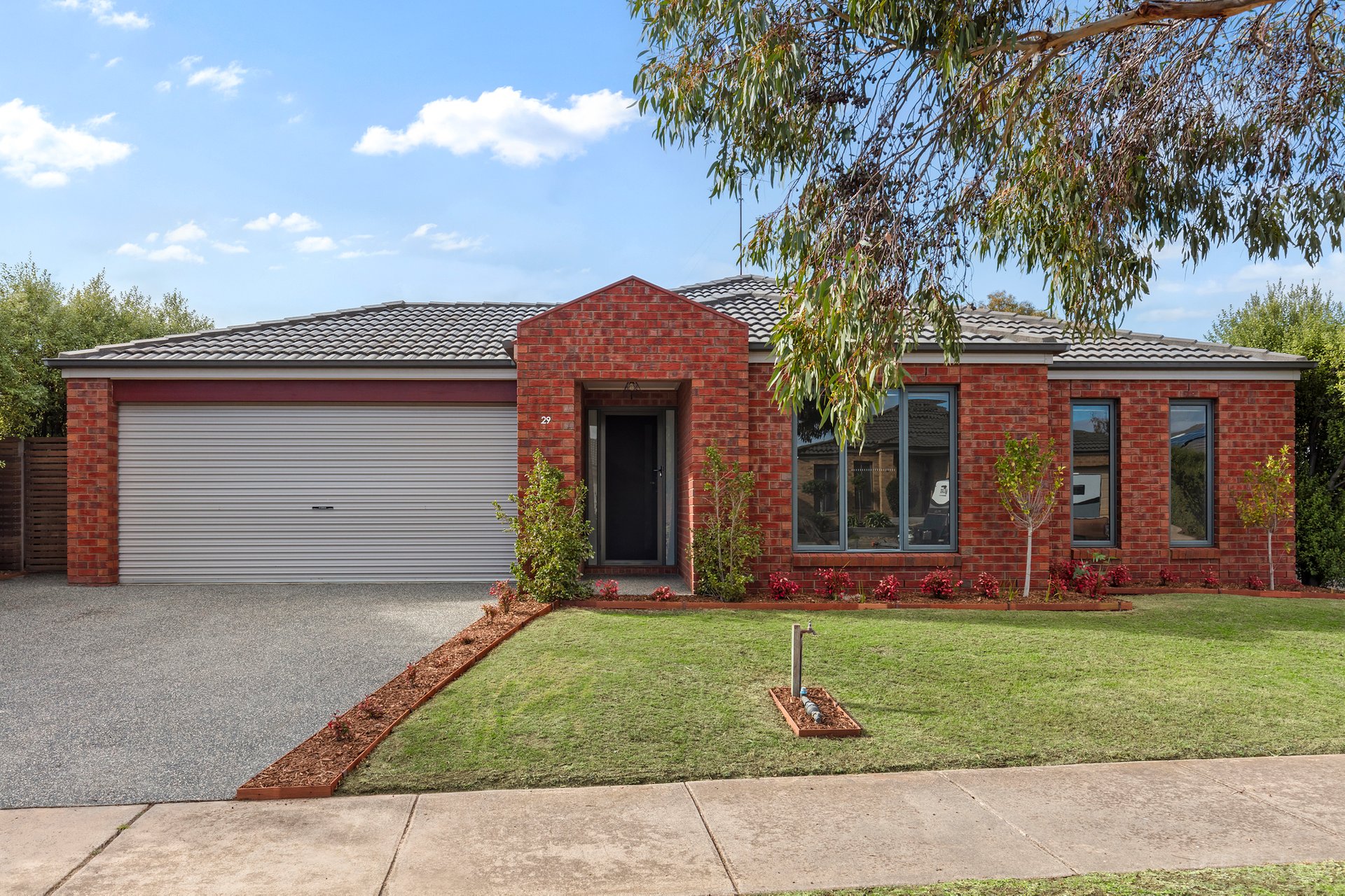 Property Gallery - Main Image