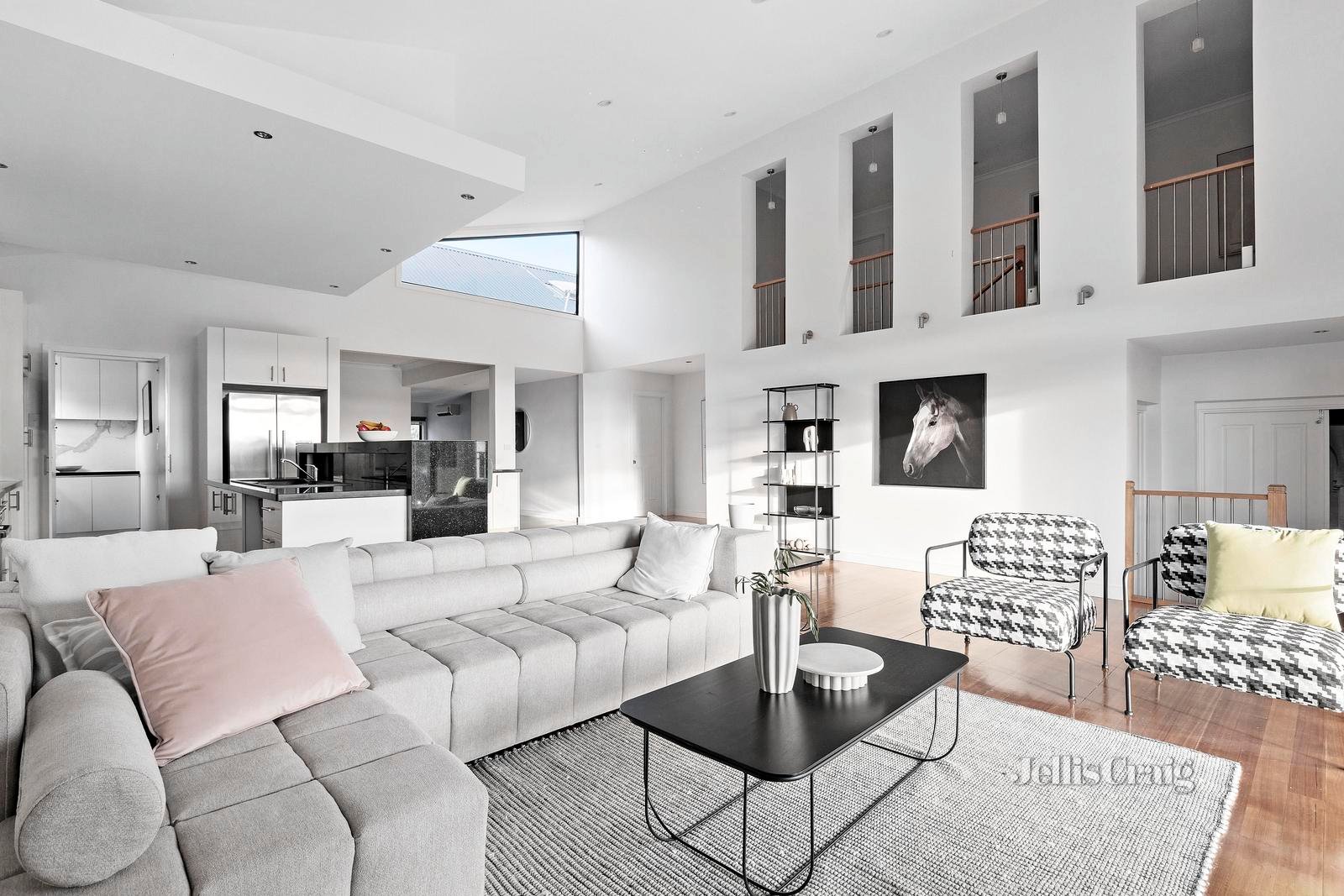 29 Price Street, Essendon image 2