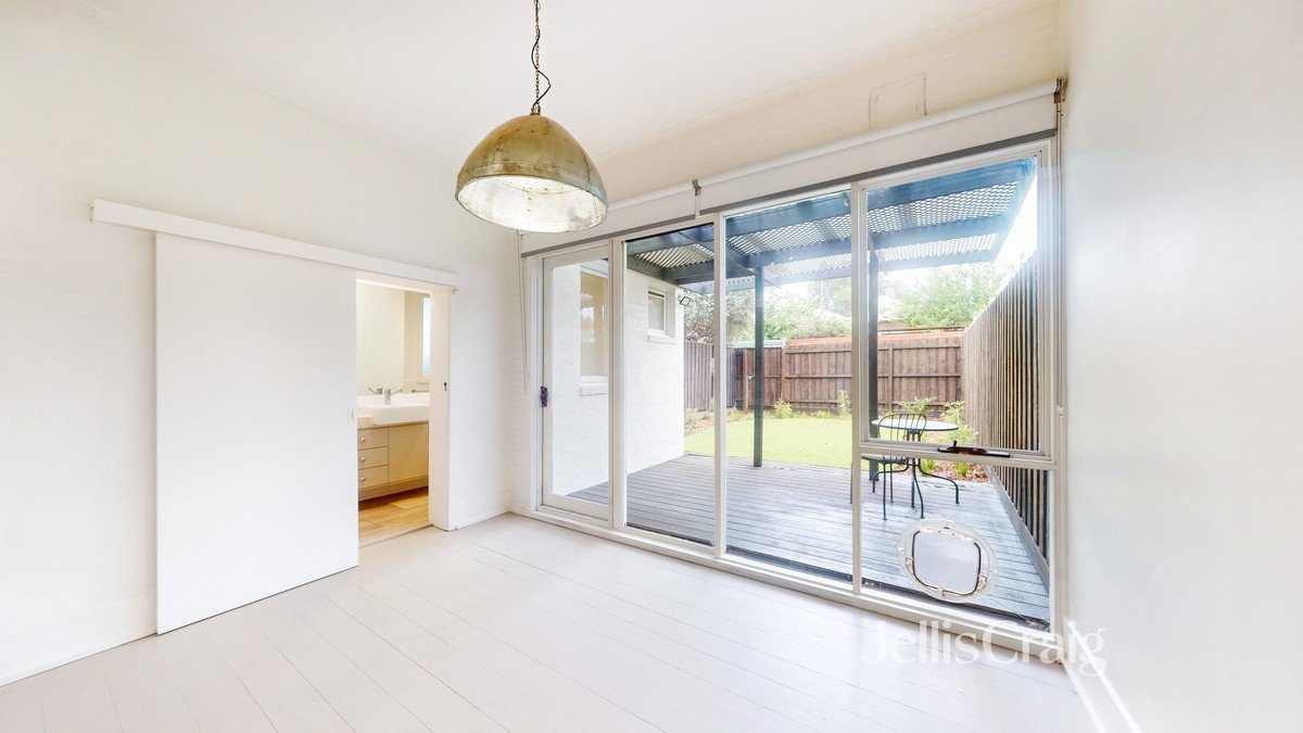 29 Raleigh Street, Windsor image 2