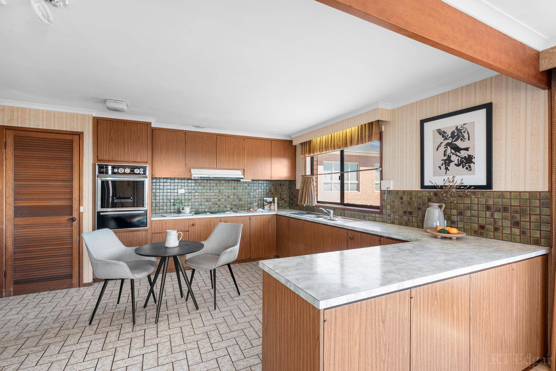 Property Gallery Thumbnail 4