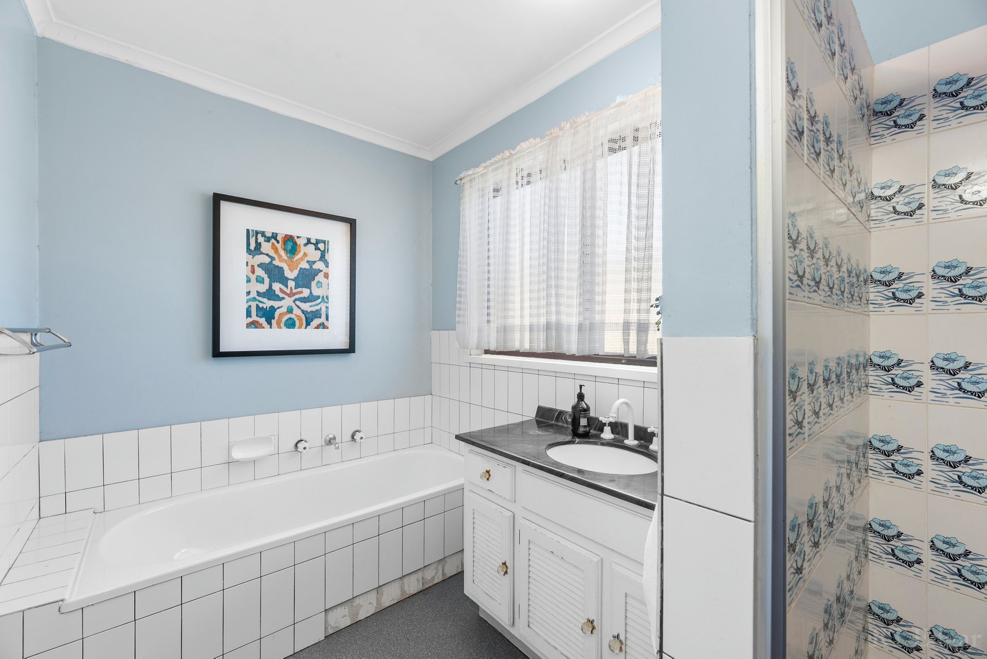 Property Gallery Thumbnail 6