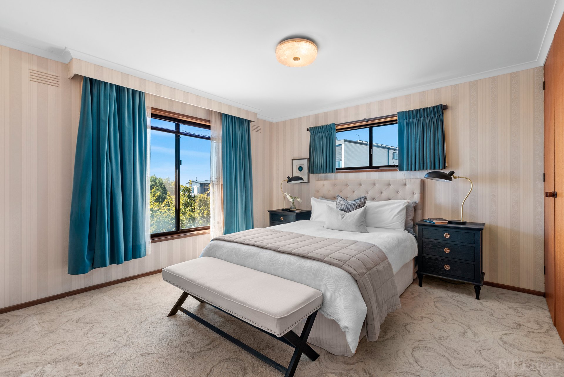 Property Gallery Thumbnail 7