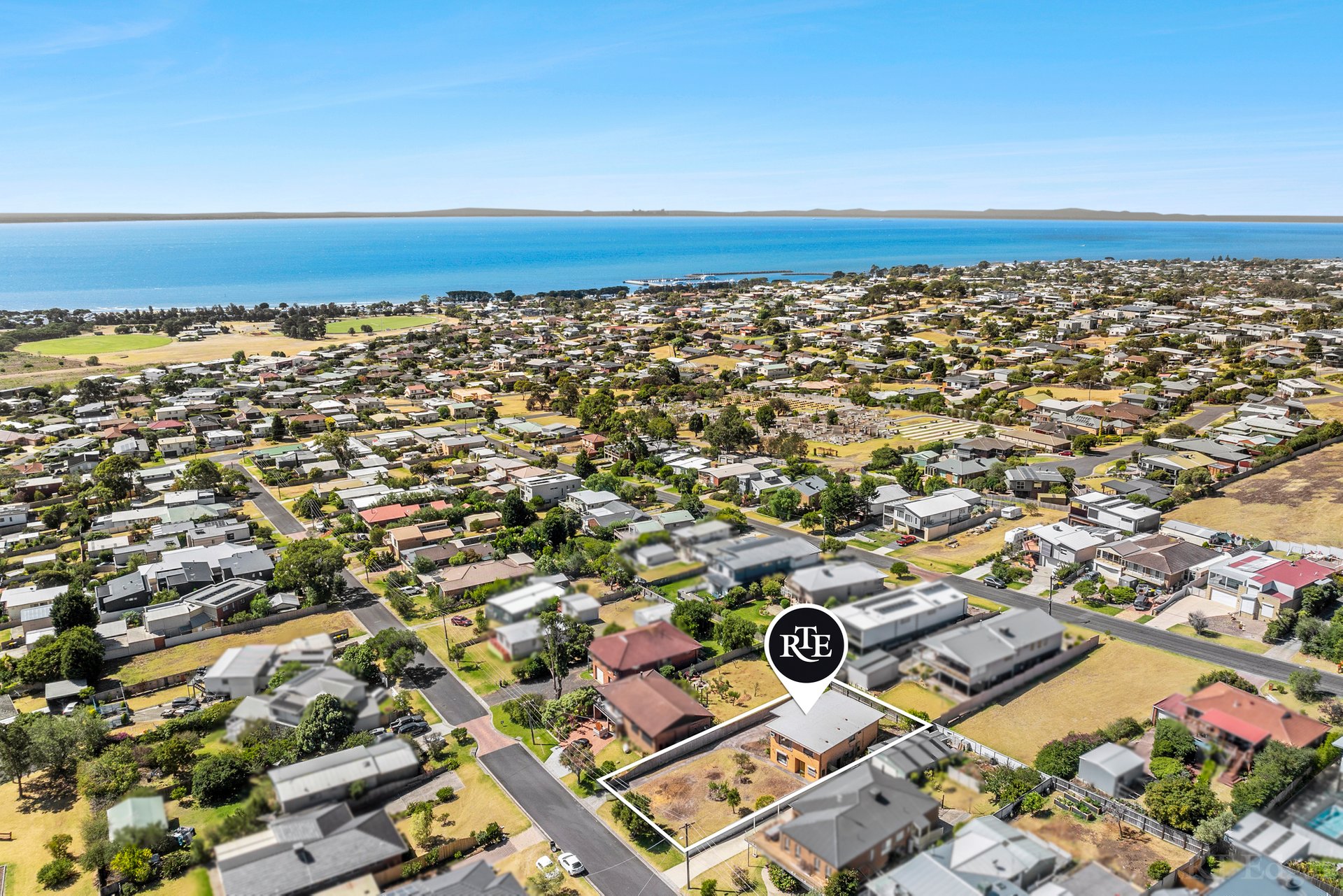 Property Gallery Thumbnail 9