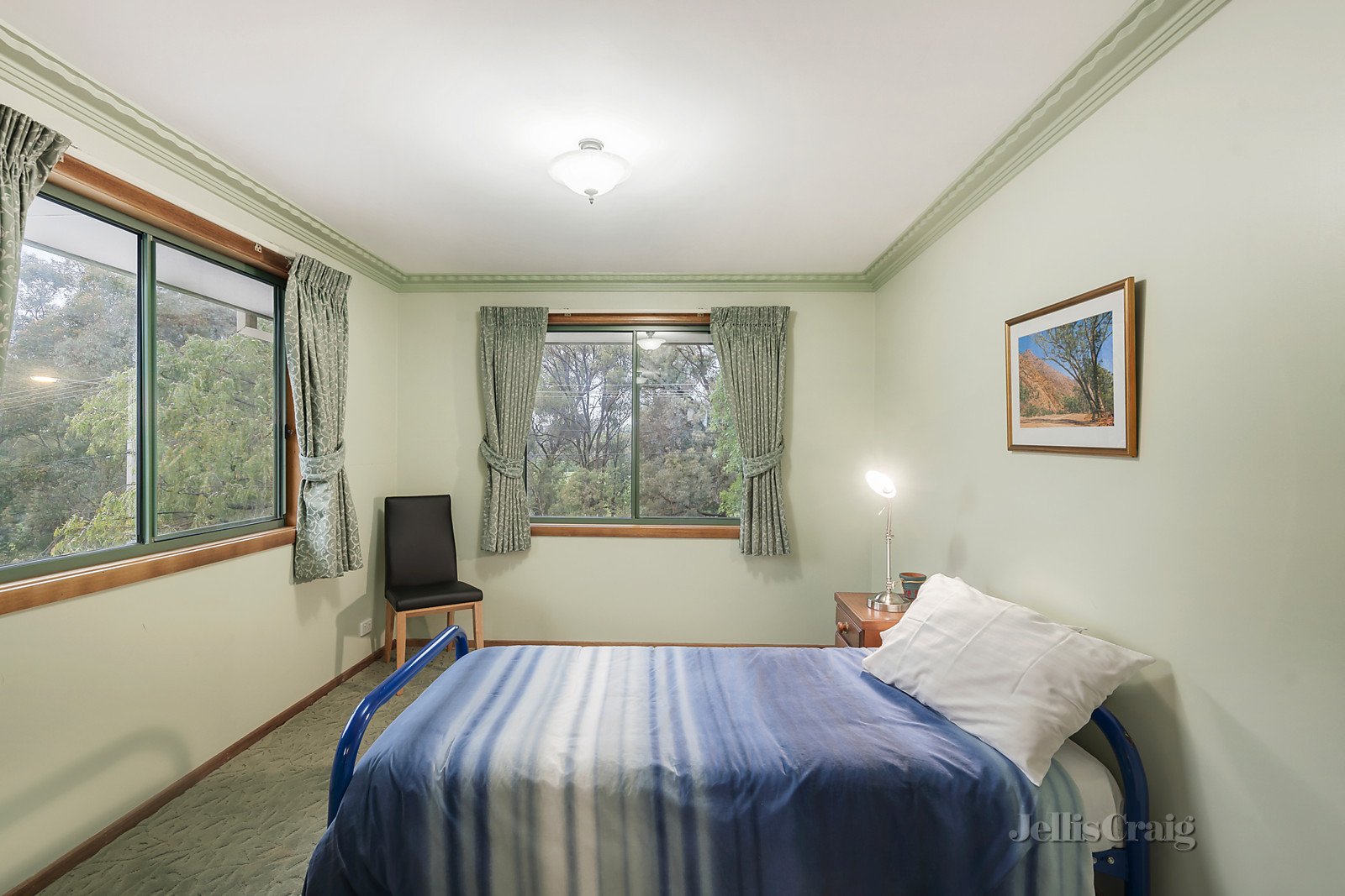 29 Reserve Avenue, Mitcham image 7