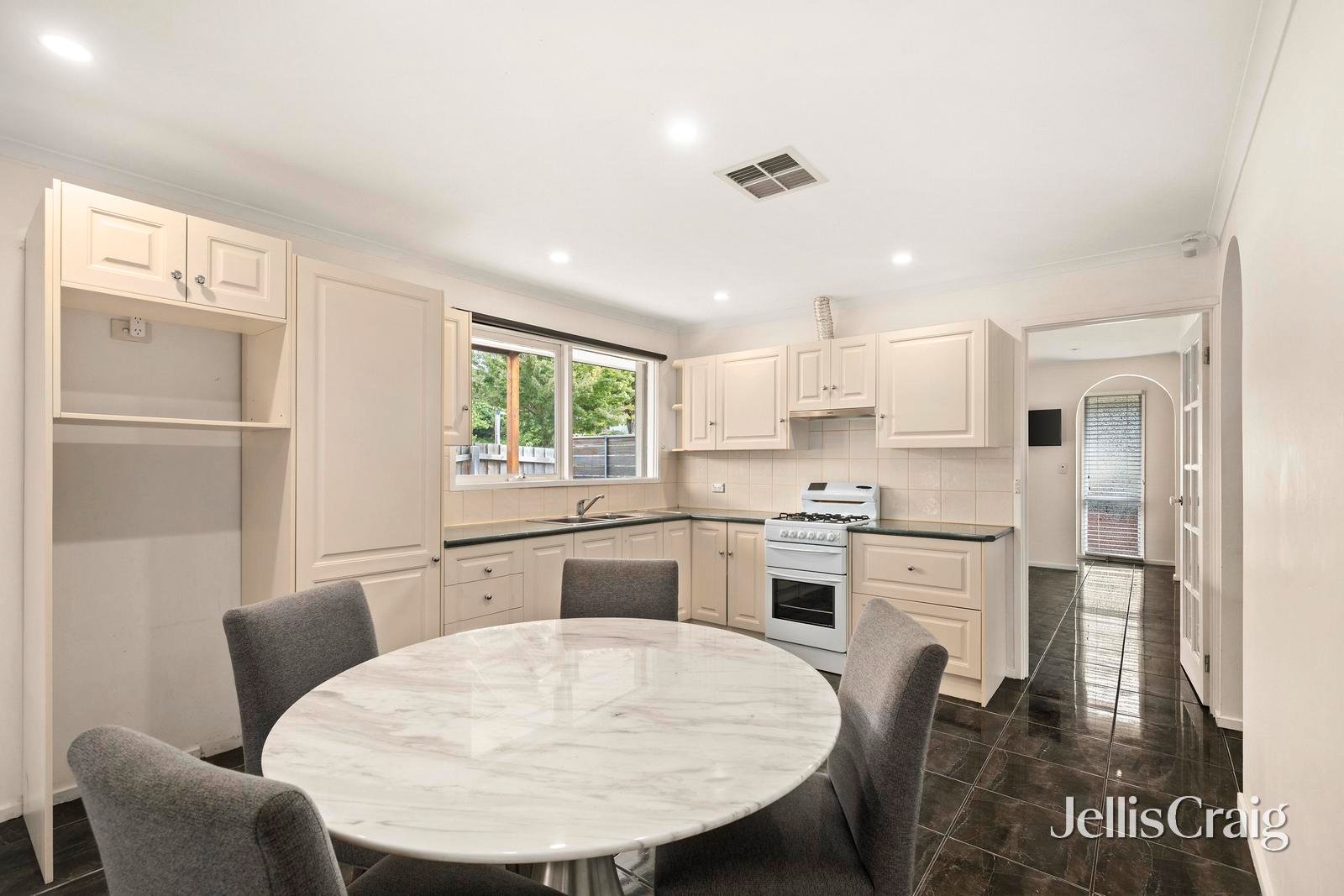 29 Rolling Hills Road, Chirnside&nbsp;Park image 4