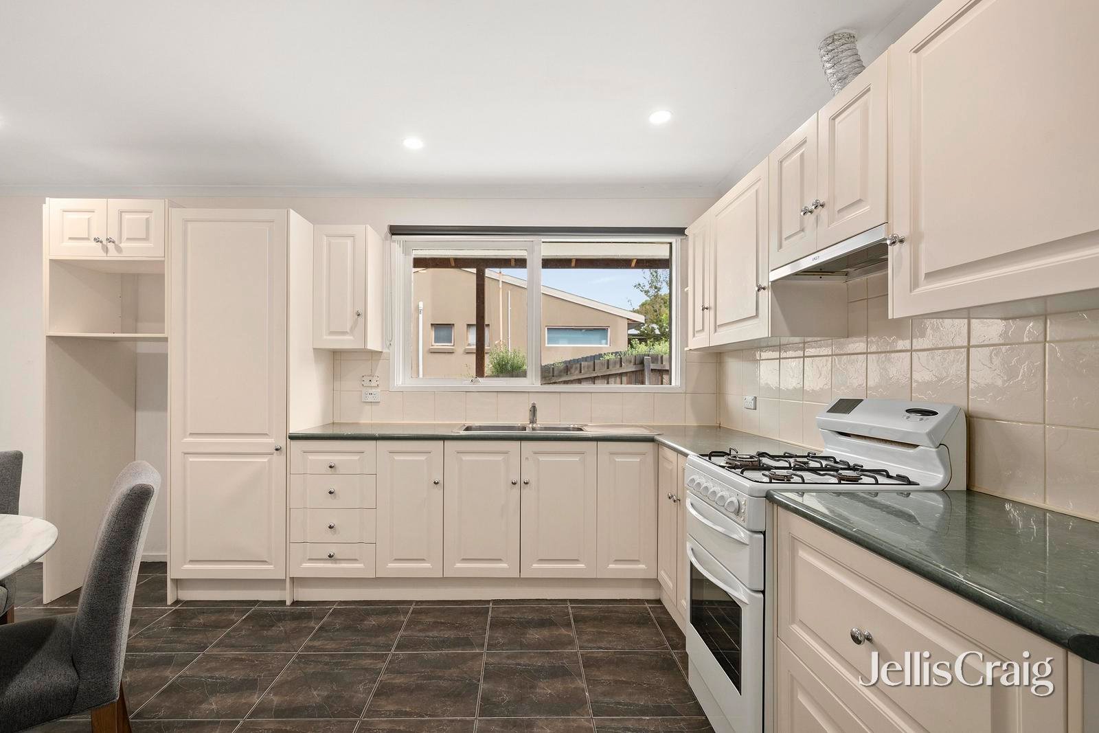 29 Rolling Hills Road, Chirnside&nbsp;Park image 5