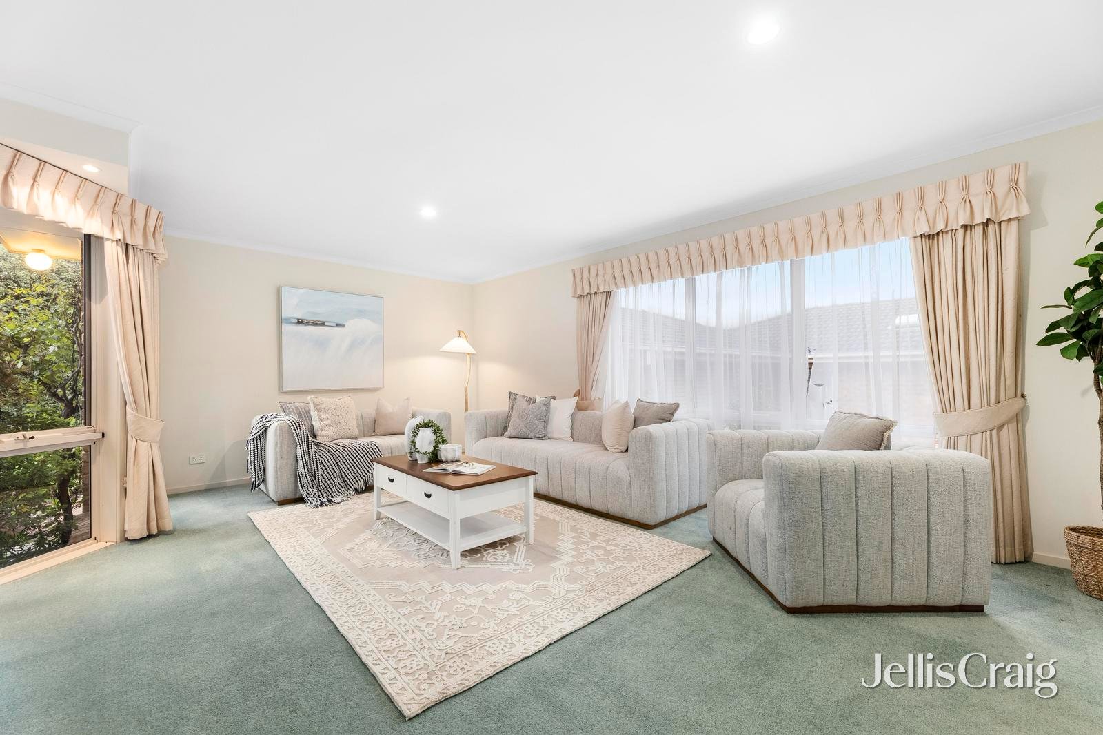 2/9 Rolls Court, Glen&nbsp;Waverley image 8