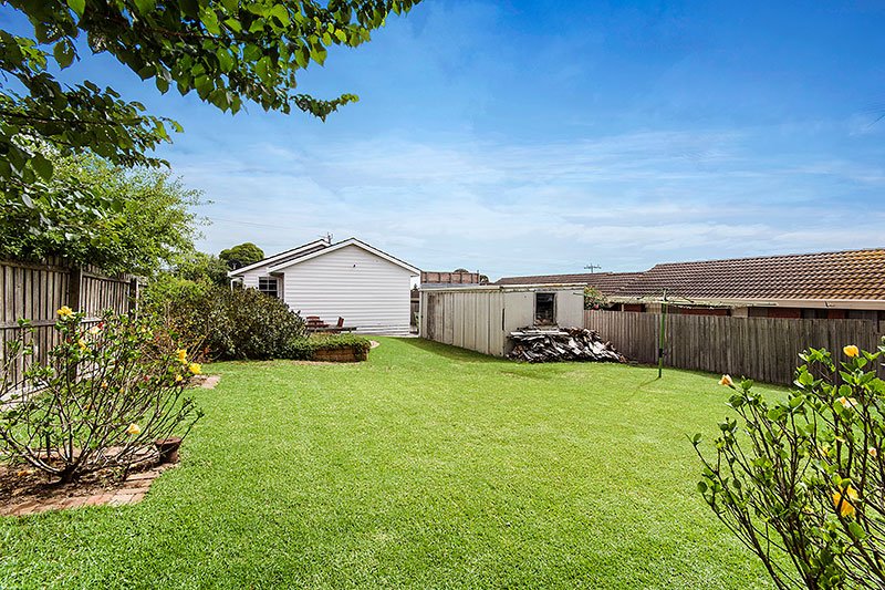 29 Roslyn Road, Belmont image 15