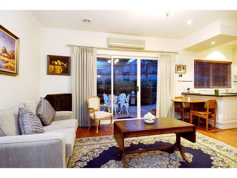 2/9 Ruby Street, Balwyn image 2