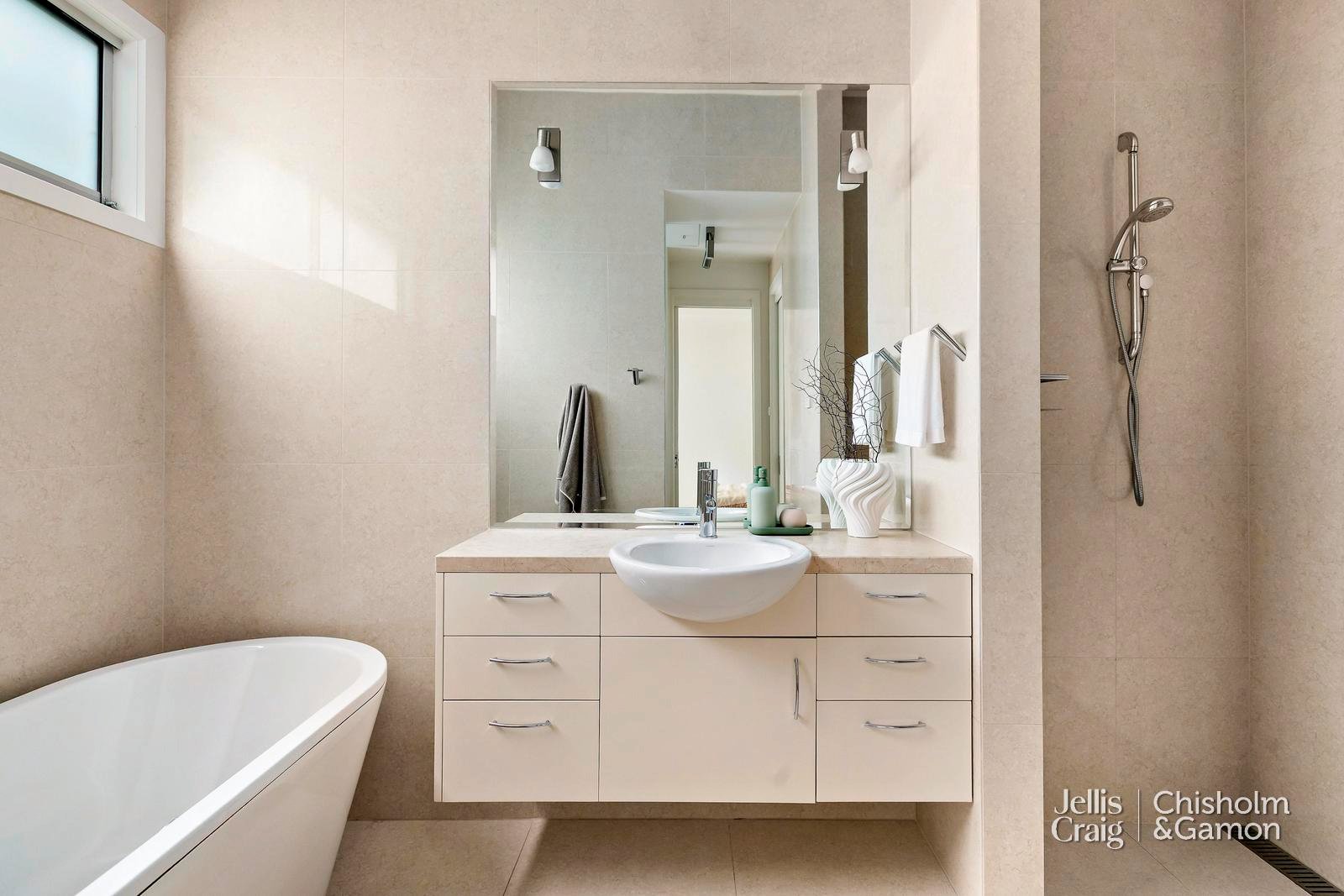 29 Ruskin Street, Elwood image 9