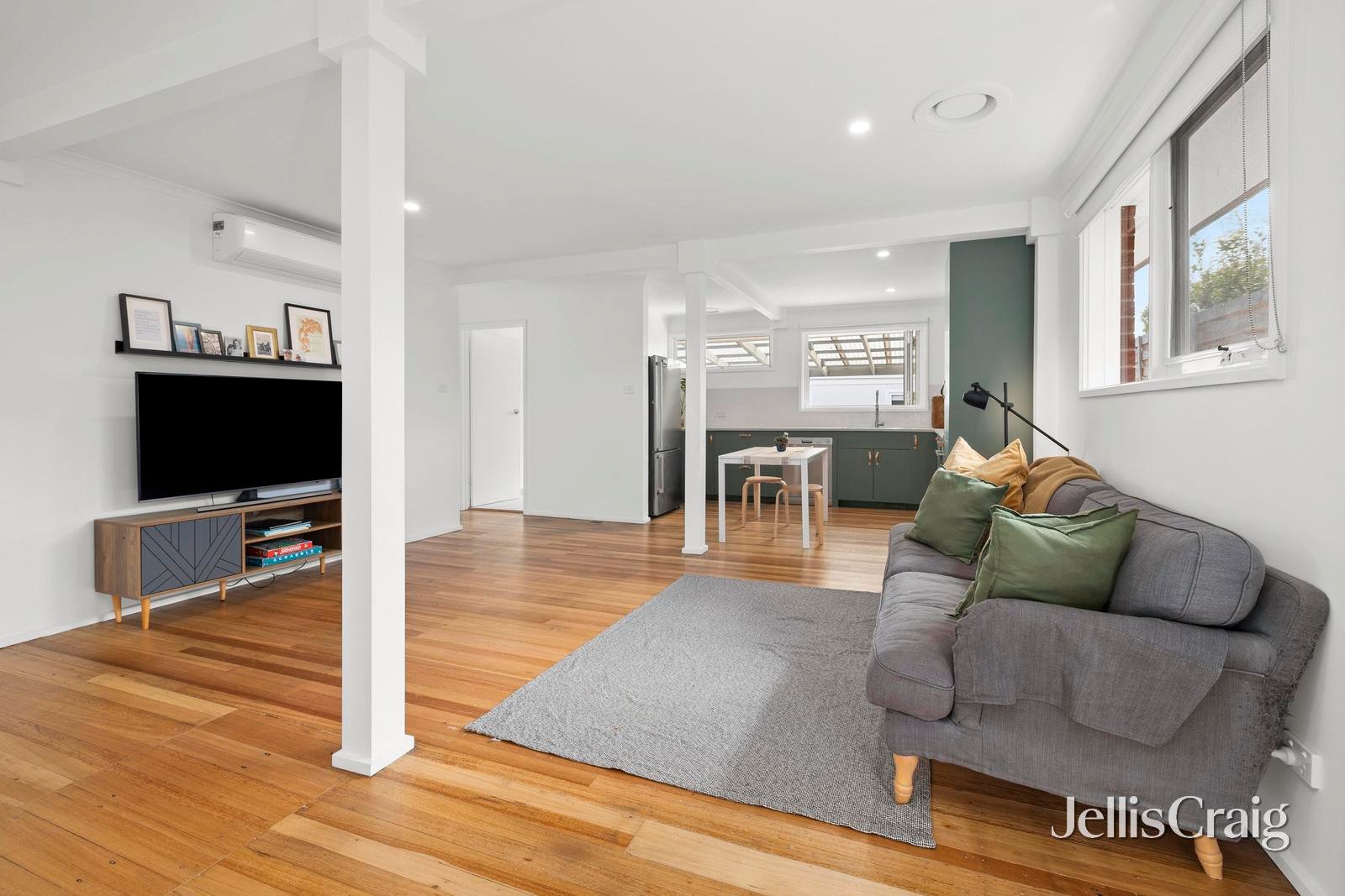 29 Ruth Road, Mornington image 4