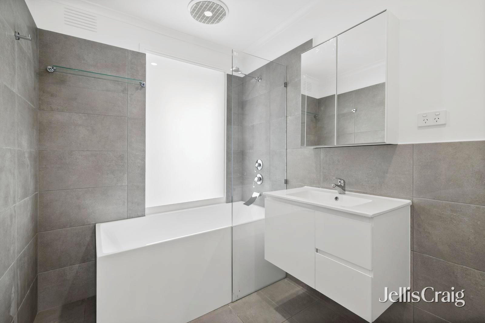 29 Ruth Road, Mornington image 6