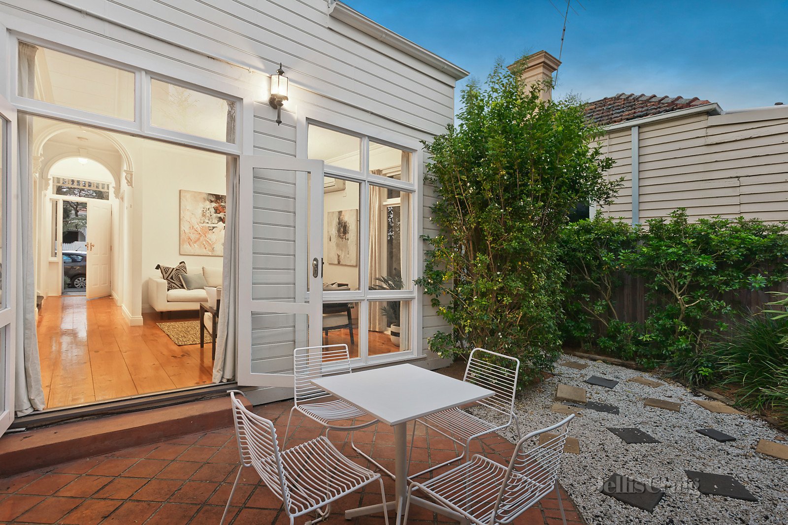 29 Sercombe Grove, Hawthorn image 2