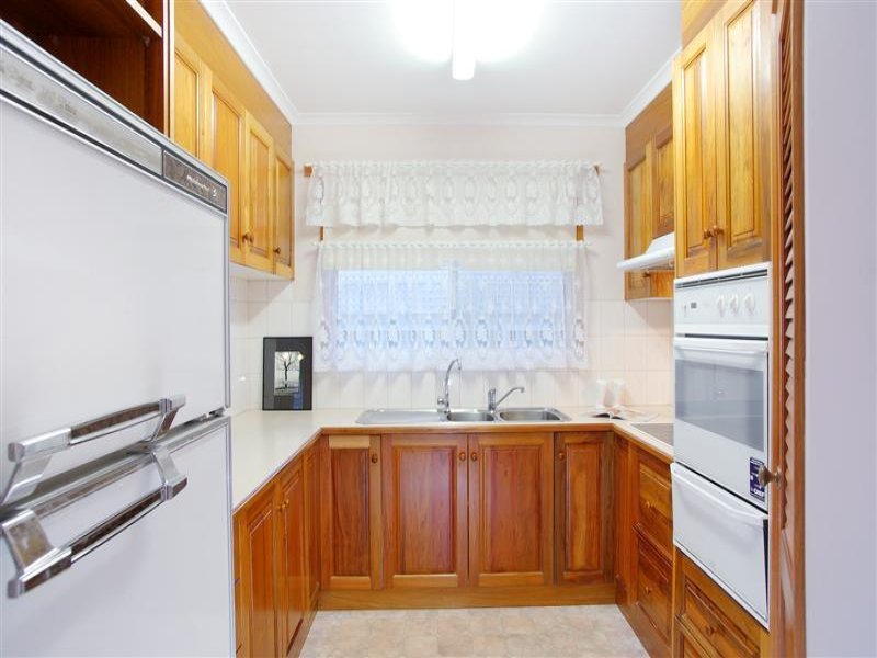 29 Shackleton Street, Belmont image 3