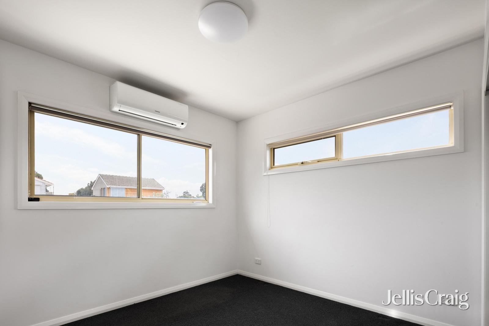 2/9 Shand Road, Reservoir image 7