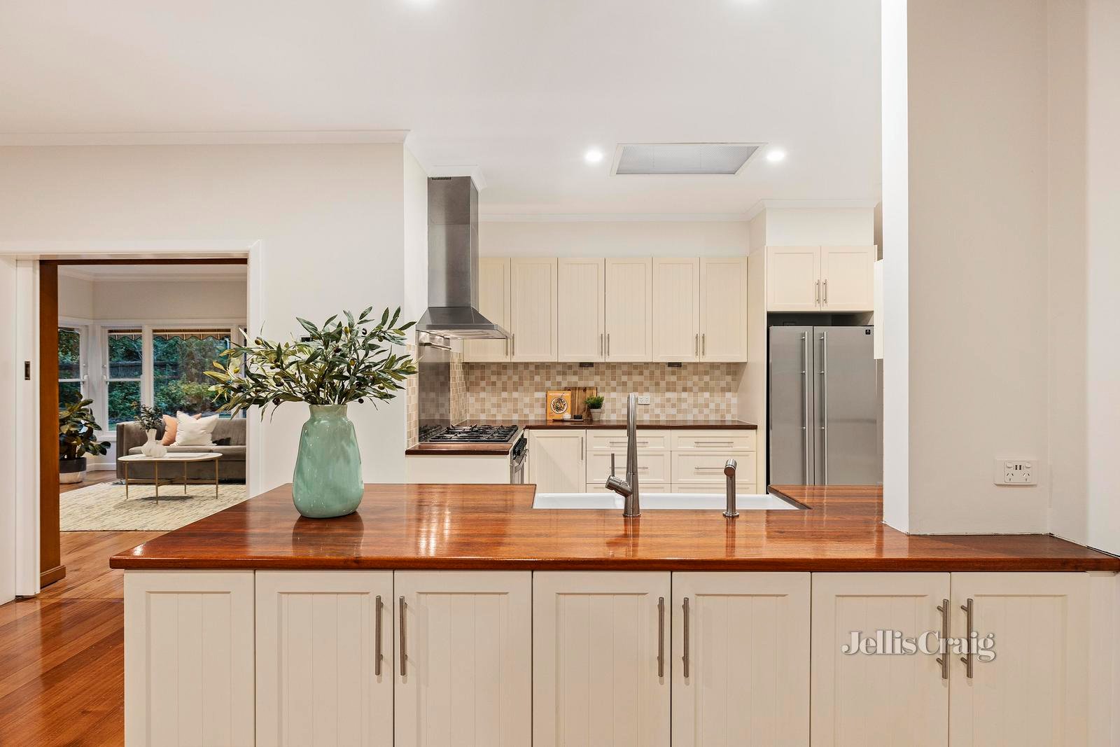 29 Smith Avenue, Croydon image 7