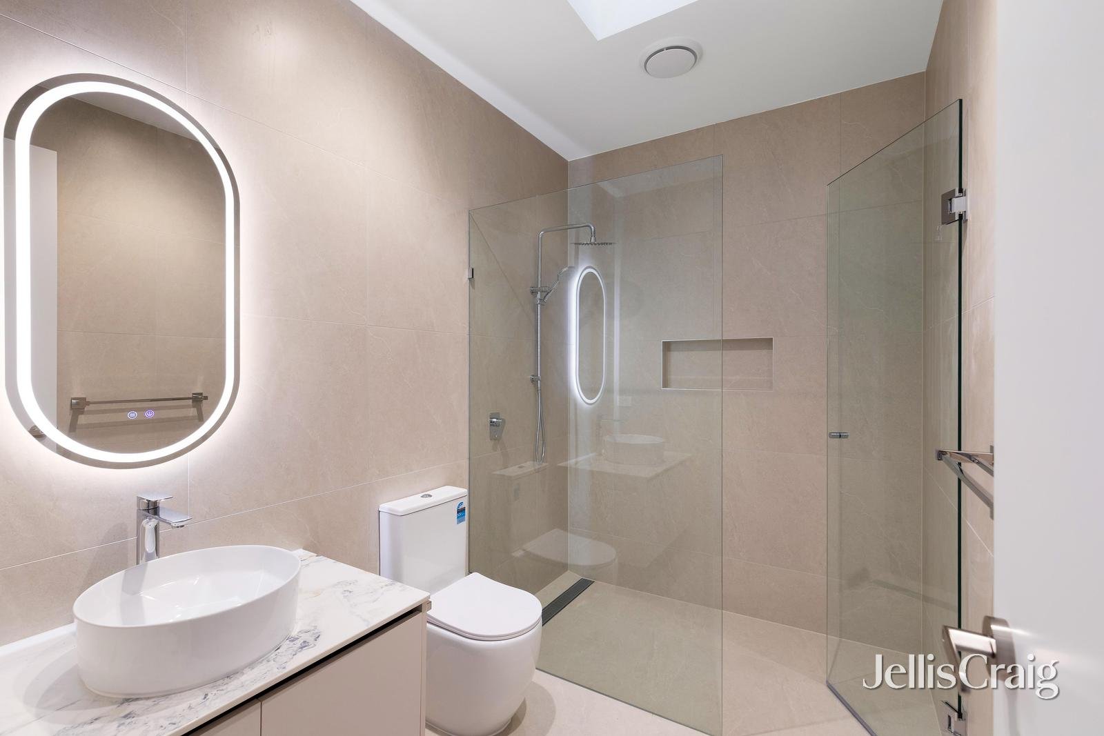 2/9 Springfield Street, Briar&nbsp;Hill image 10