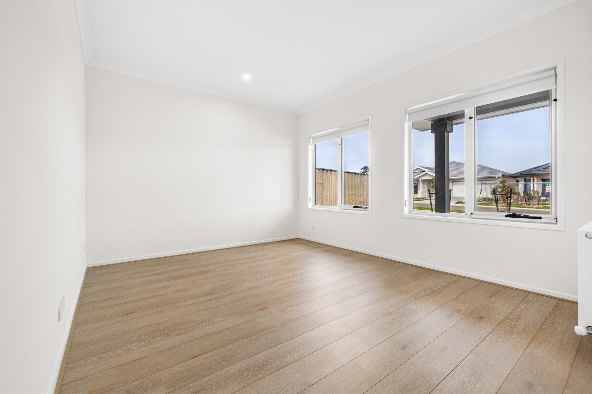 Property Gallery Thumbnail 9