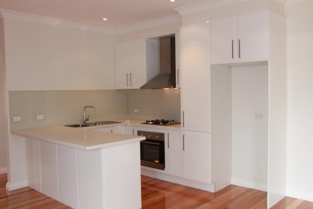 2/9 Storey Road, Reservoir image 2