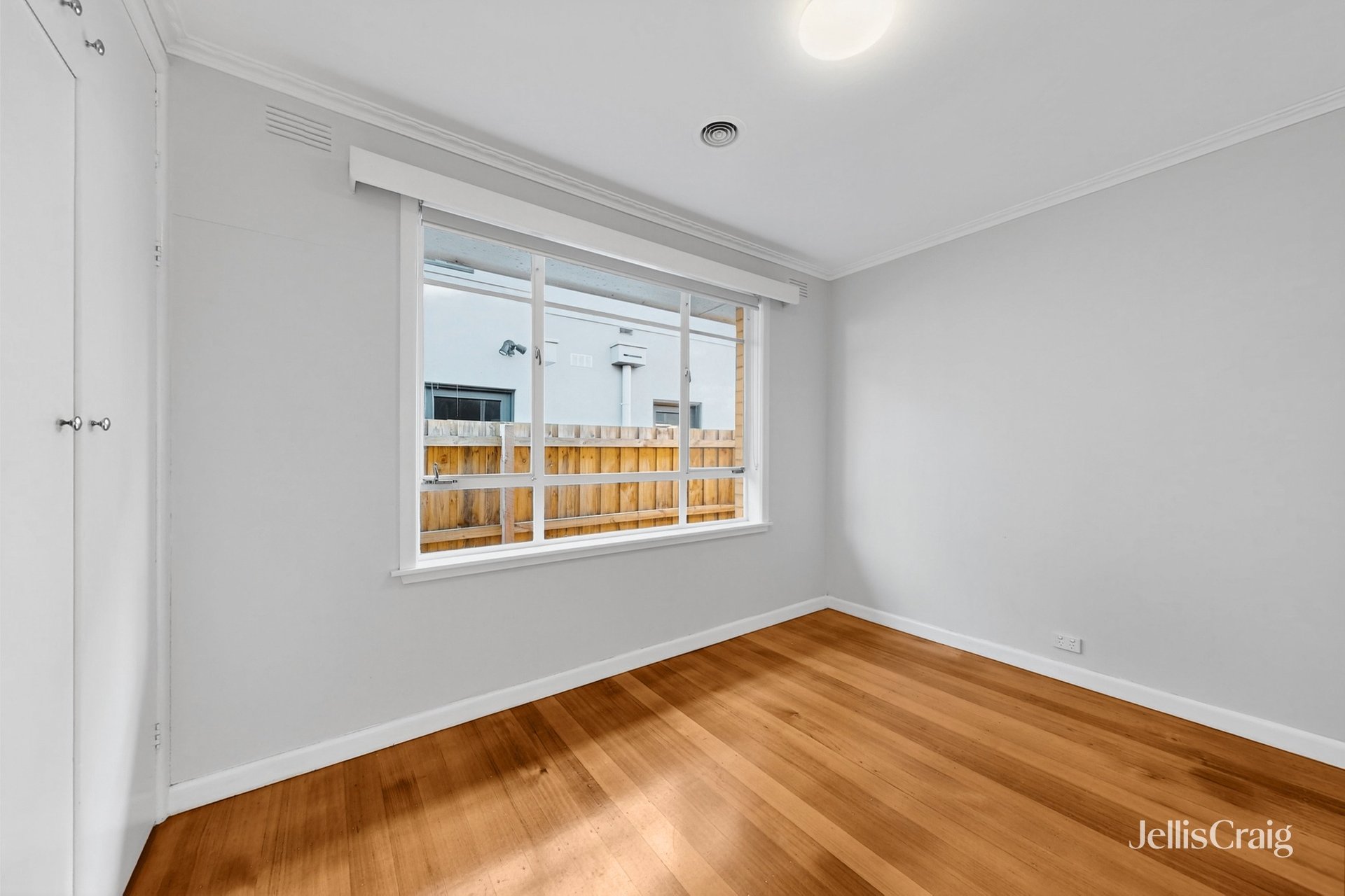 29 Thomasina Street, Bentleigh East image 13
