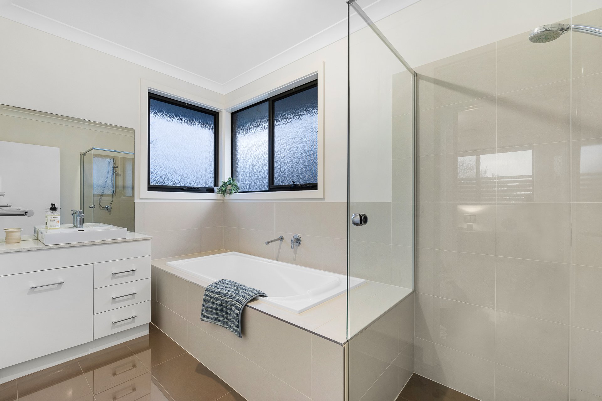 2/9 Valency Court, Mitcham image 11