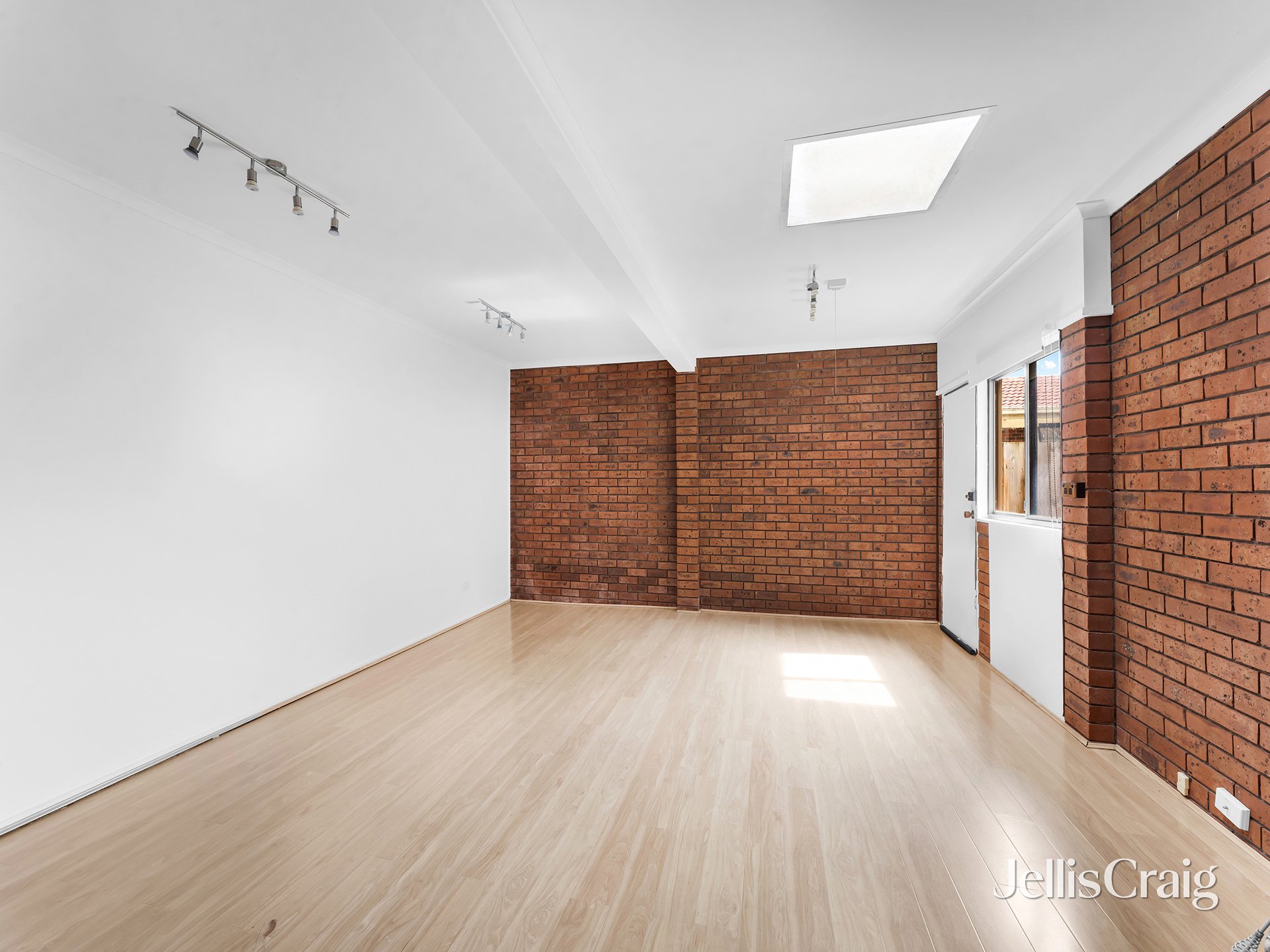 29 Victor Crescent, Forest&nbsp;Hill image 2
