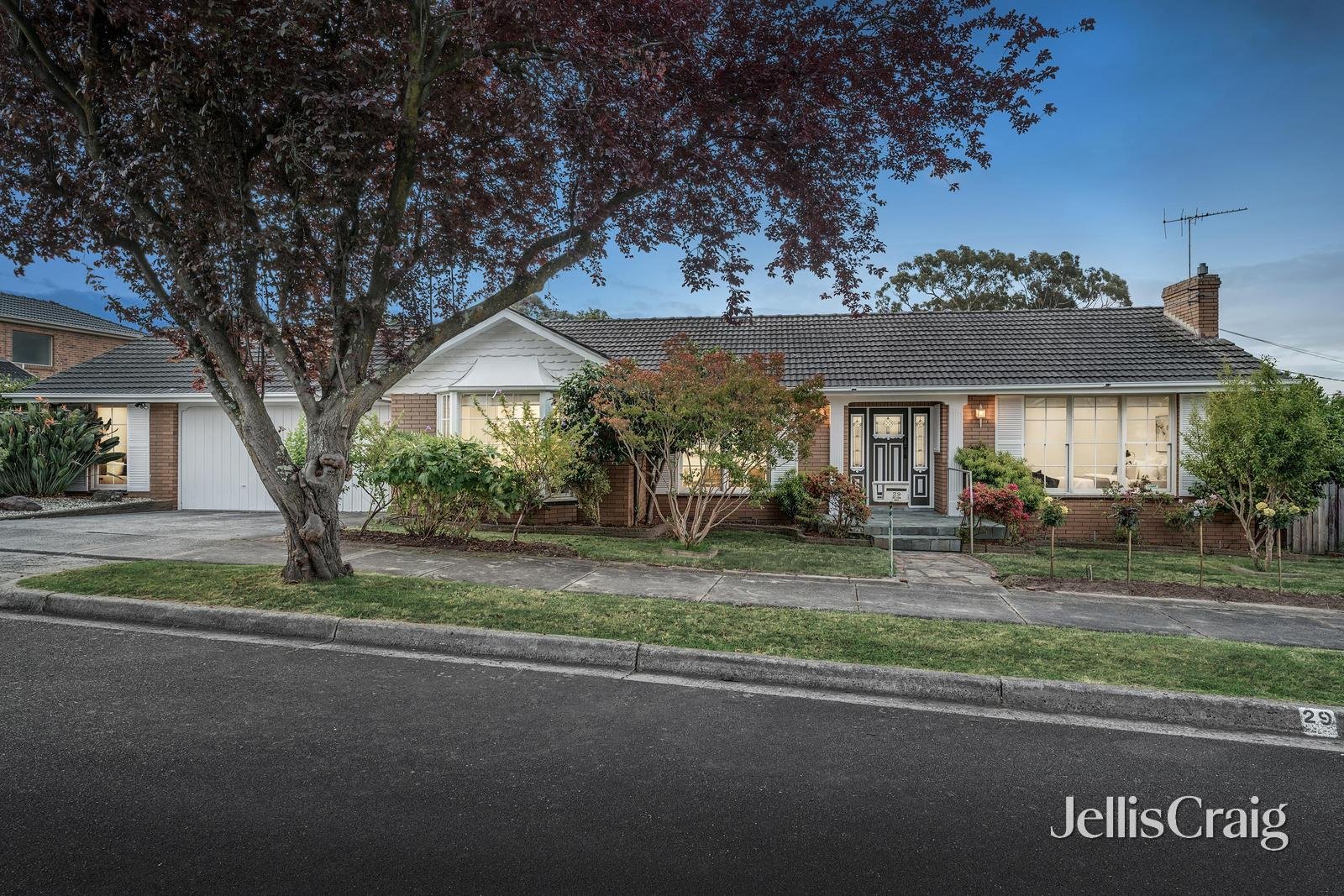 29 Wadham Parade, Mount&nbsp;Waverley image 2