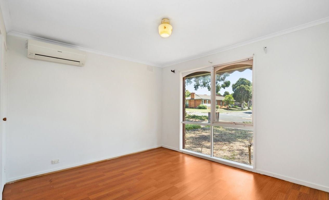 Property Gallery Thumbnail 6