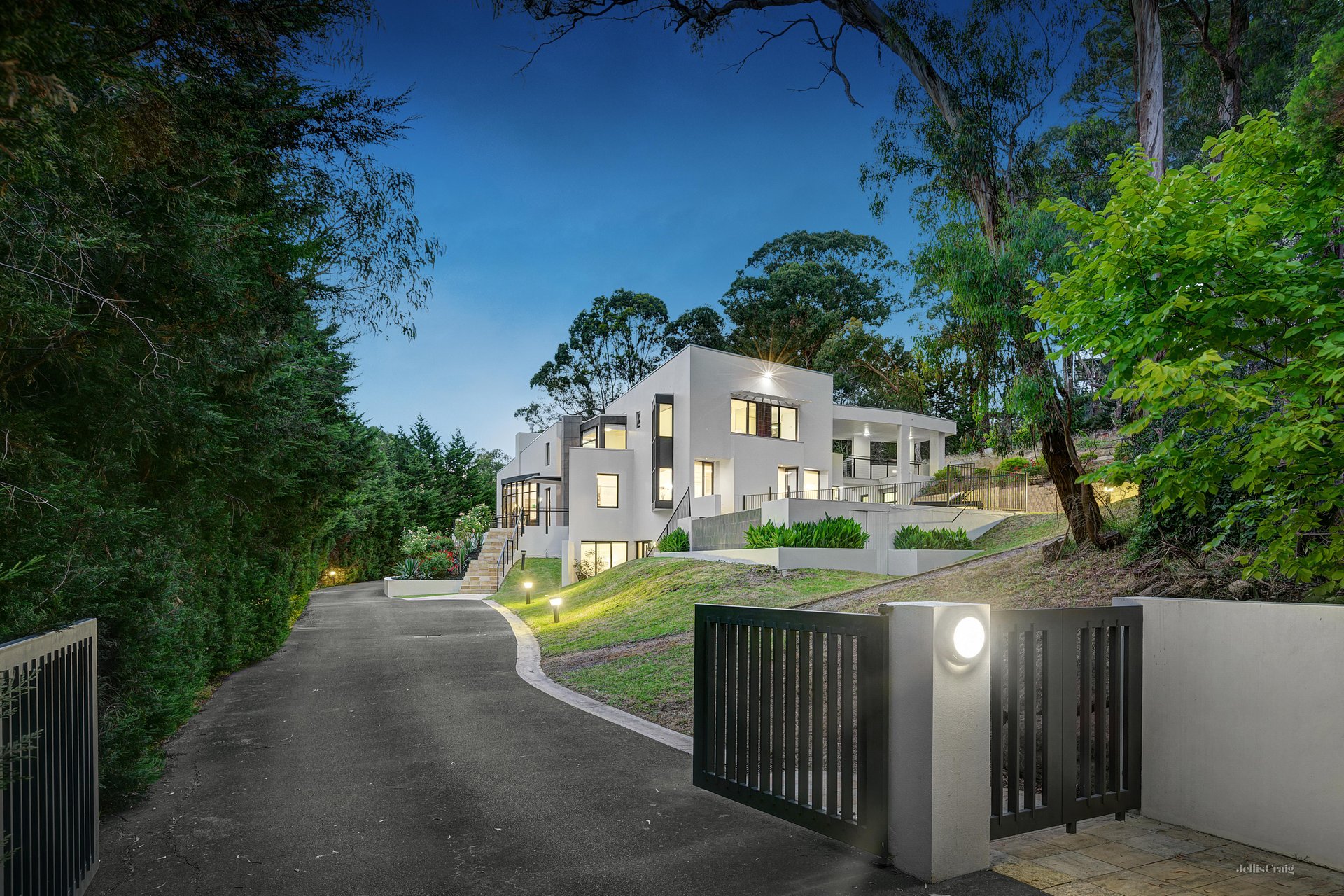 29 Websters Road, Templestowe - Print Image 1
